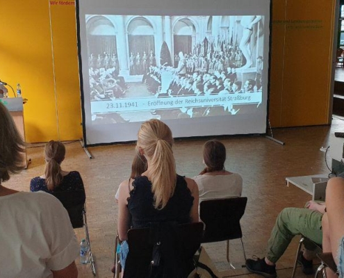 Vortrag über Nazi-Verbrechen von Prof. Dr. Lang am Schlossgymnasium