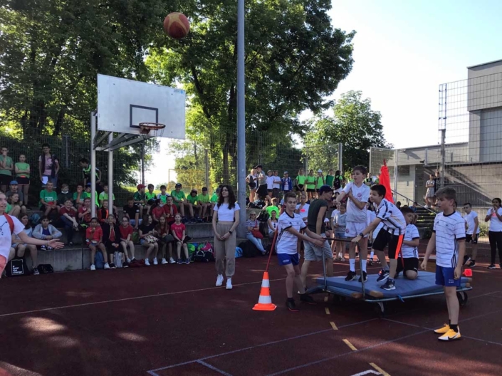 Traditioneller Sommersporttag des Schlossgymnasiums