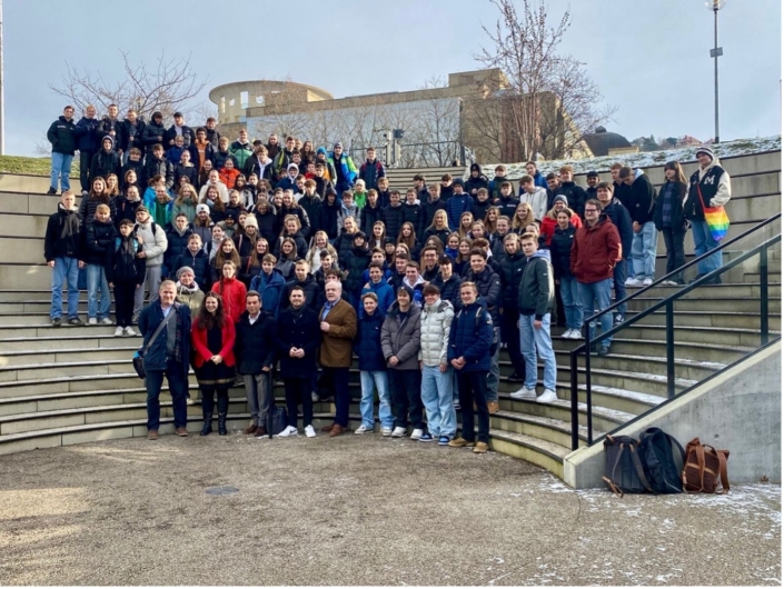 Klasse 9 besucht den Landtag