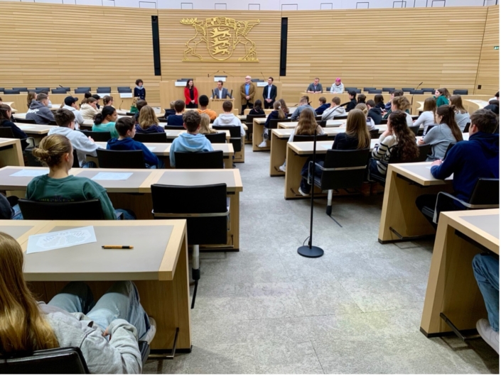 Klasse 9 besucht den Landtag