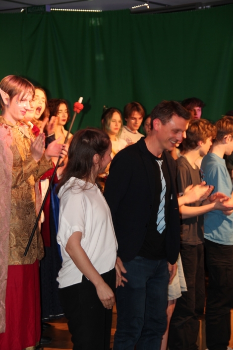 Oberstufen-Theater-AG spielt Shakespeares Sommernachtstraum