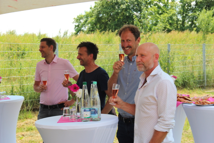 Unser Schulhof wird schöner und grüner